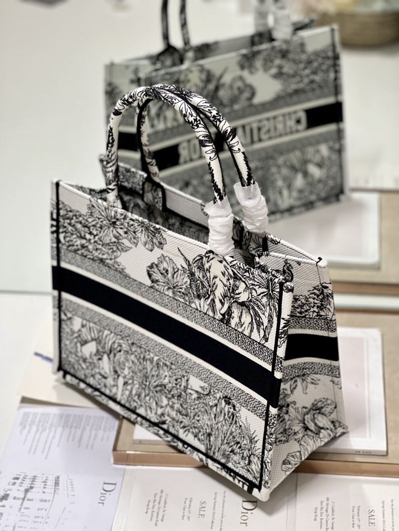 Dior Shopping Bags